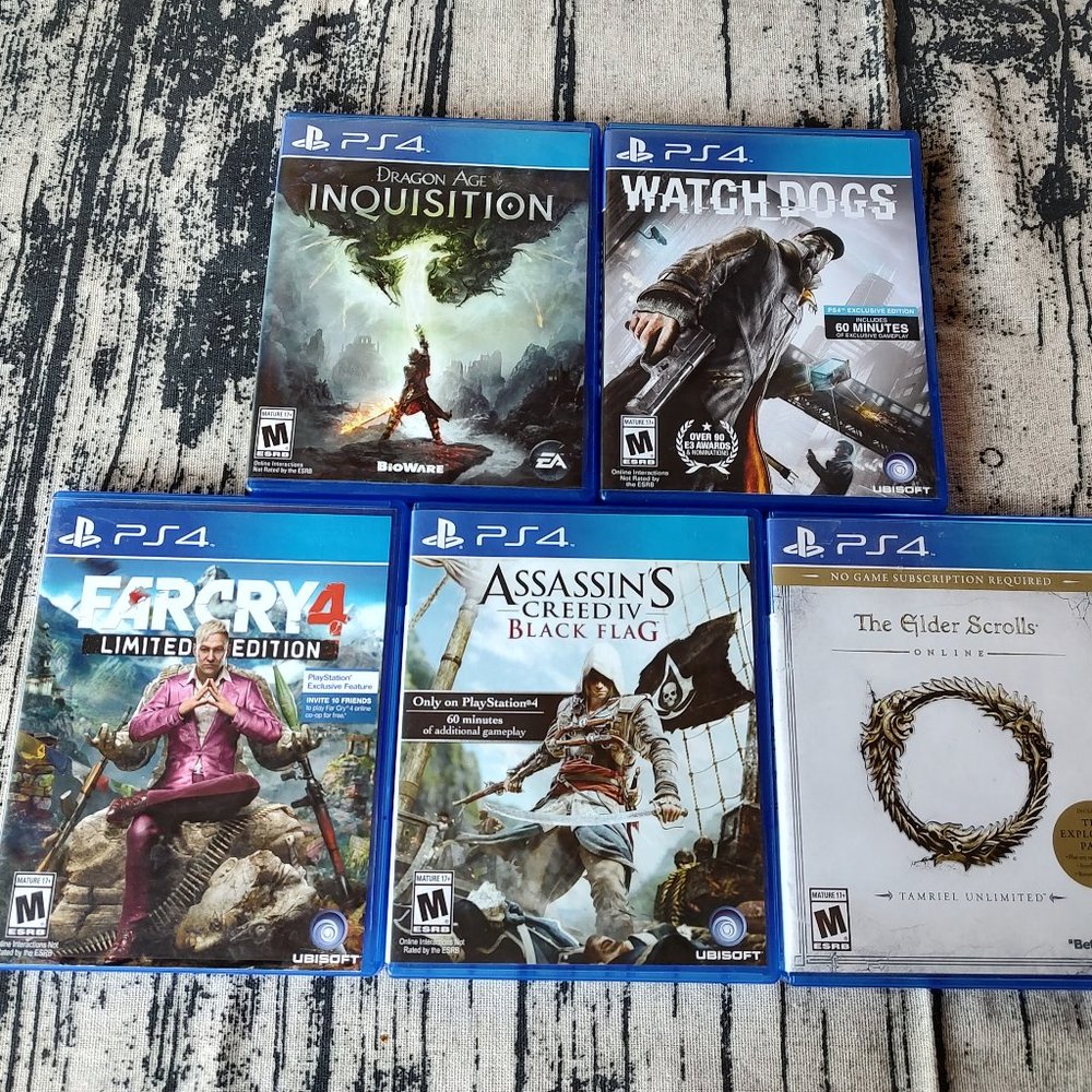 PS4 game lot dragon age watch dog farcry 4 black flag the gider scroll